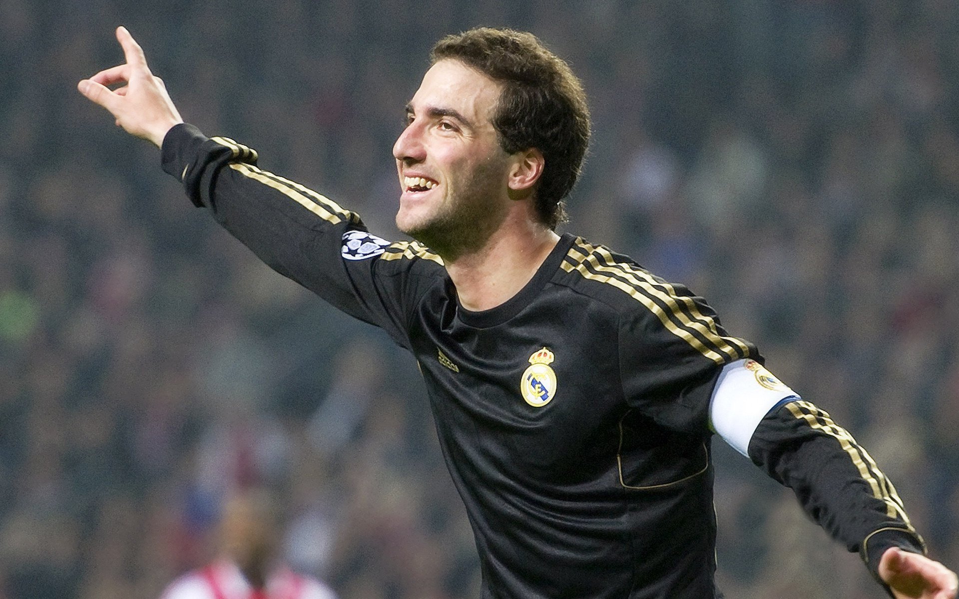 政府助力橄榄球场馆设施建设,橄榄球场地面积